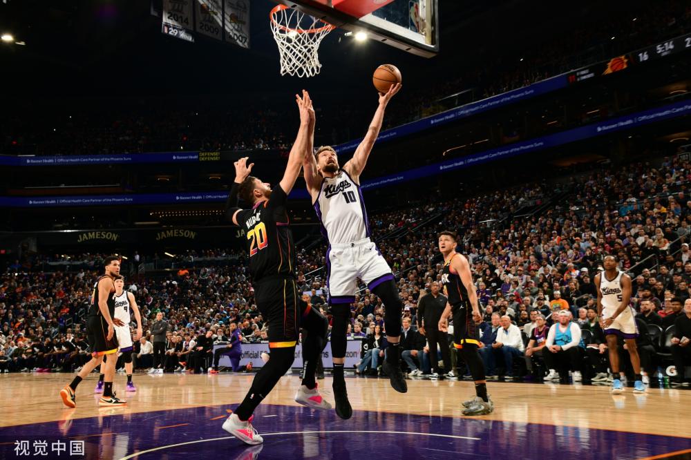 阿莫林不后悔让拉什福德外租 他不满球员的态度.